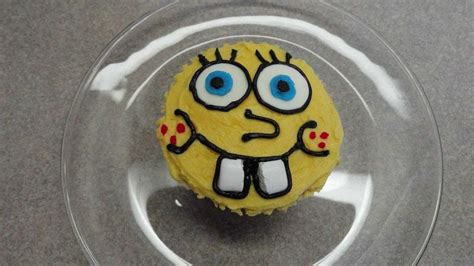 Decorating Cupcakes 60 Spongebob Squarepants Via Youtube Spongebob Squarepants Cupcakes
