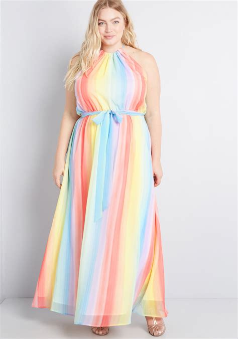 20 Perfect Plus Size Maxi Dresses For Maximum Summer Style