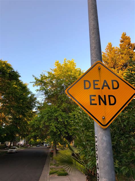 Dead End Road Sign Beautiful Thing Record Photographs
