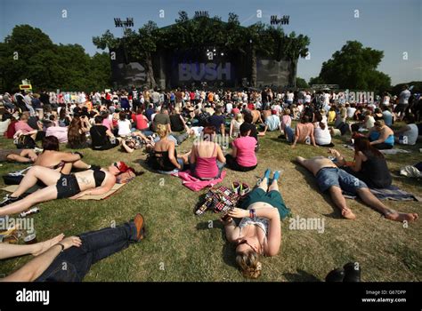The Crowd British Summertime Festival In Hyde Park Hi Res Stock