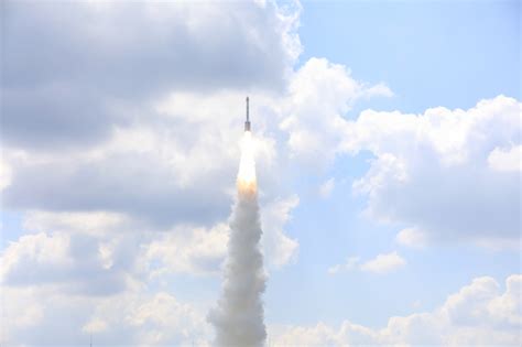 photos lancement d un satellite dans le nord de la chine — chine informations