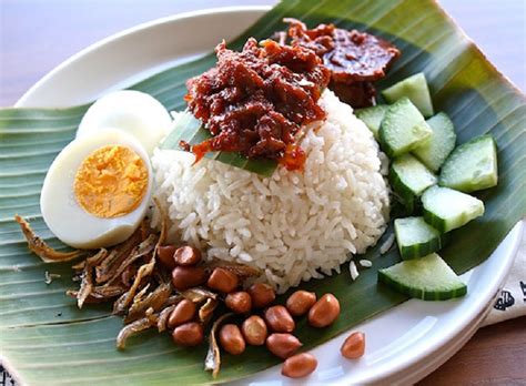 Power nasi lemak με άριστη εξυπηρέτηση και 4 τύπους σαμπάλ! Malay Coconut Milk Rice (Nasi Lemak) - Aroma Asian
