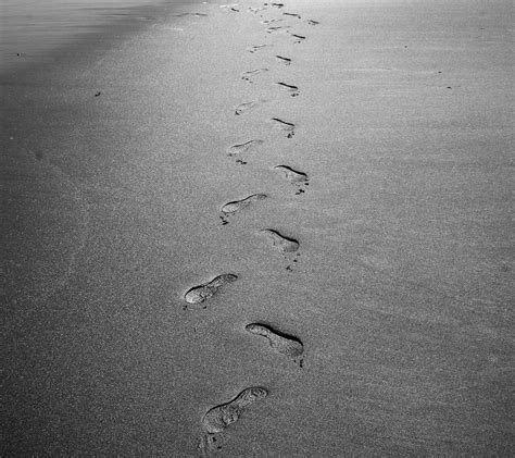 Footprints In The Sand Wallpapers Wallpaper Cave