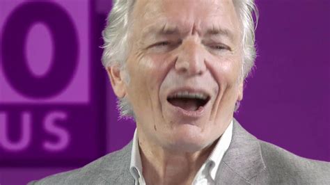 Be a part of this essential online resource listing for caregivers and aging adults. 50plus 'Blijf van mijn pensioen af' - YouTube