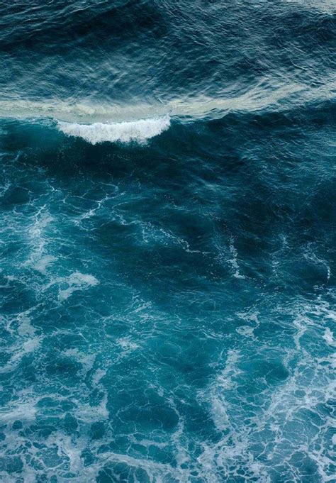 Download Ocean Waves Ipad 2021 Wallpaper