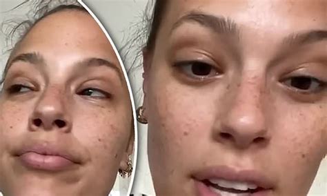Ashley Graham Shows Off Her Freckles While Makeup Free Daily Mail Online