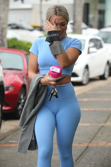Tammy Hembrow In Spandex Outside Gym In Gold Coast Australia 0303