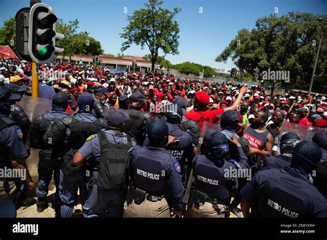 Protesters Clashing With Police During The Demonstration Eff Supporters Protest Following A