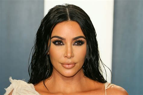 Karabakh Kim Kardashian Donne 1 Million De Dollars à Une Association