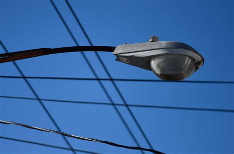 What is the hobby of metal detecting called? GE to use gunfire sensors in LED street lighting