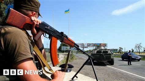 Ukraine Clashes Raise Questions Over Right Sector Militia Bbc News