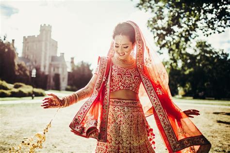 Traditional Indian Wedding Dress Red
