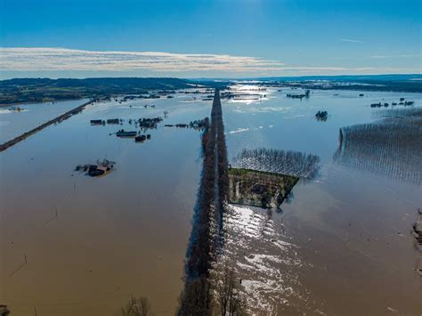 Breton thierry © / breton thierry. Inondations en Lot-et-Garonne : un mort, 42 évacuations ...