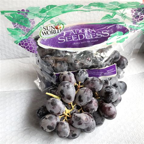 Adora Seedless Black Seedless Grapes 1kg — Momobud