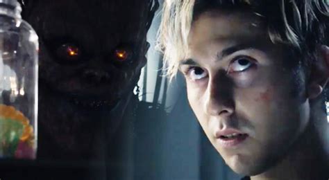 Death note is a whitewashed, hasty, and vapid adaptation that offers one great performance, few thrills, and lots of missed opportunities. Death Note: A Film Worth Writing About - Zombies in My Blog