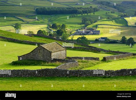 Scenic Wharfedale Countryside Valley Hillsides Field Barn Drystone