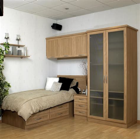 Make your space work better for you with space saving wardrobes to maximise your small space. Built in wardrobes for small bedrooms - Arley Cabinet Company Ltd