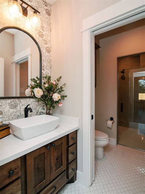 Floral Wallpaper In Guest Bathroom Bathroom Inspiration Apartment