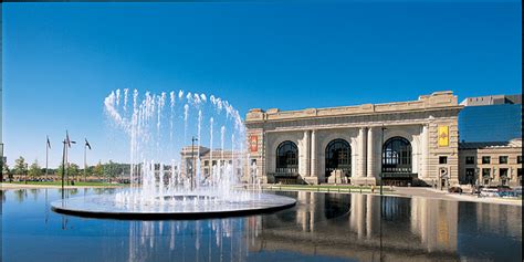 Kansas City Is The City Of Fountains Visit Places To Go In