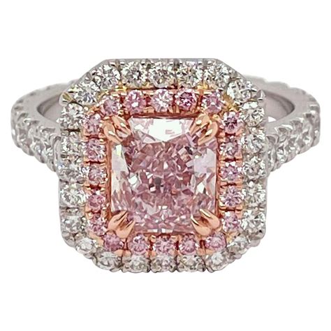Rare Fancy Intense Pink Diamond Ring At 1stdibs Rare Pink Diamond Ring