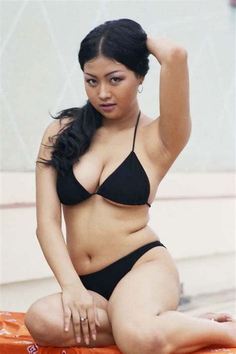 Kiki Pritasari Indonesian Model In Black Bikini Blog Bugil
