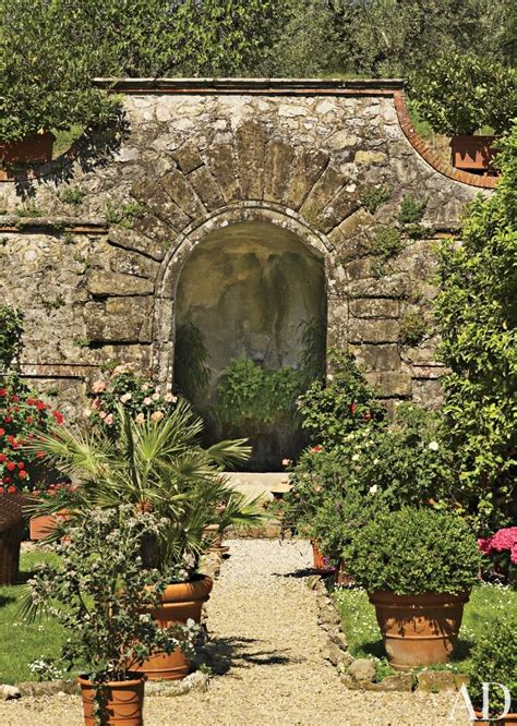 52 Beautifully Landscaped Home Gardens Tuscan Garden Luxury Garden