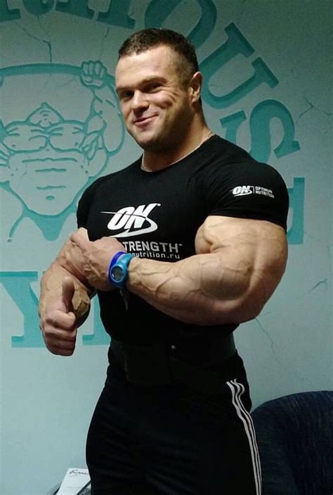 Massive Arms And Bulging Biceps Bodybuilding Fitness Inspiration Fit Life