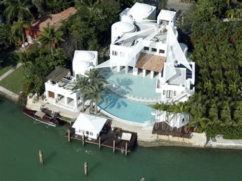 Estate Of The Day 225 Million Modern Mediterranean Mansion In Miami