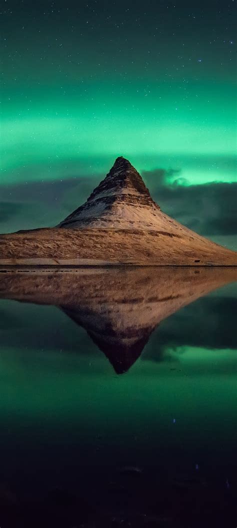 1080x2400 Aurora Borealis Kirkjufell Iceland 1080x2400 Resolution