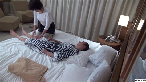Japanese Hotel Massage Mature Masseuse Gives Handjob Fapcat
