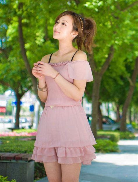 Rok Mini Spg Foto Seksi Gadis Cantik Korea