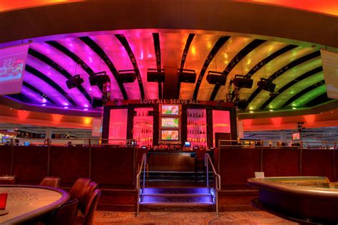Hard rock live biloxi is located just steps from the casino floor and books some of the best performers. shop12 design | Portfolio - Hard Rock Biloxi Casino ...