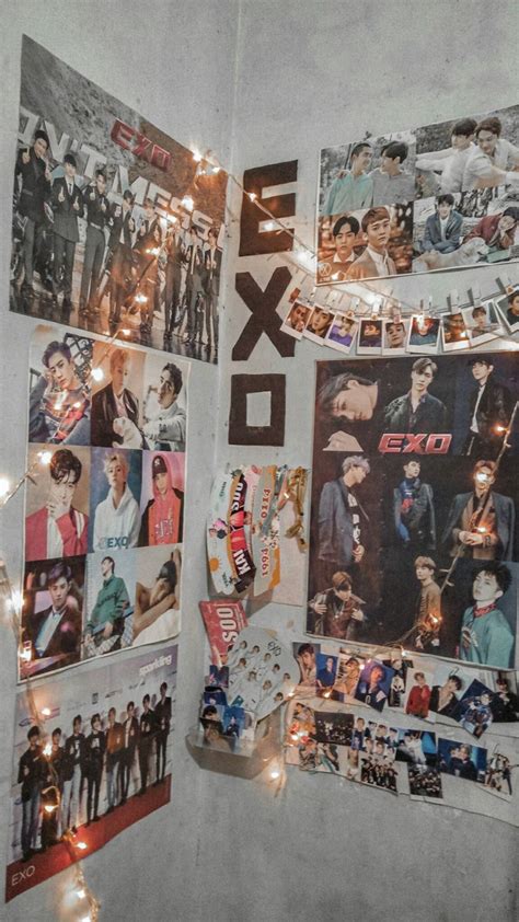 Celebrate an icon in art and life, with the special edition polaroid now camera. exo/ kpop room ideas | Ide dekorasi, Dinding polaroid ...
