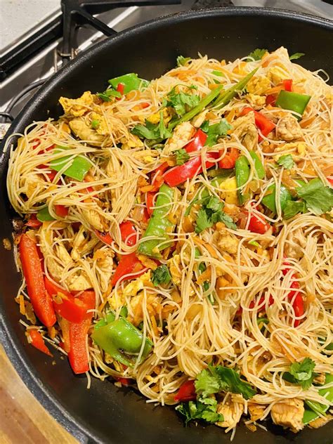 Singapore Noodles Quick Easy And Delicious Recipe