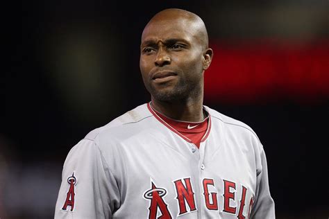 Torii Hunter Signs With The Tigers Lone Star Ball