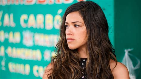 ‘miss Bala Review Gina Rodriguez Finds The Wrong Place At The Wrong