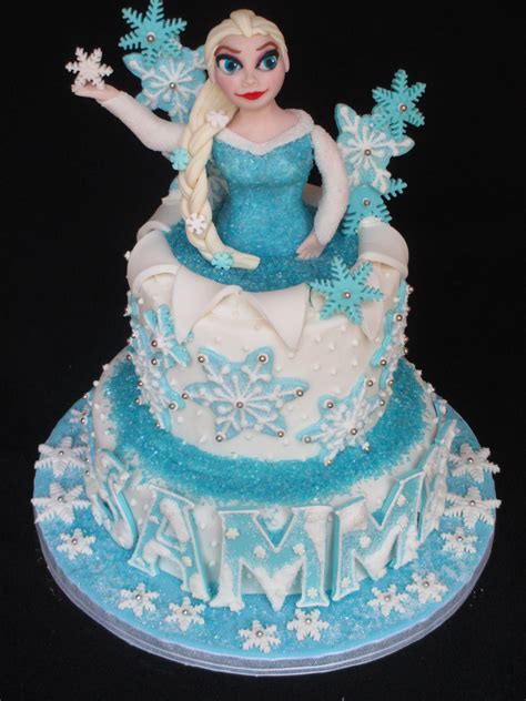 Frozen Elsa Cake Dolce Ladybug