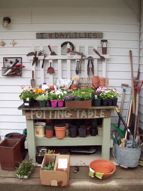 My Potting Table I Wish This Is So Cute Potting Benches