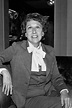 Jean Stapleton: TV's beloved Edith Bunker from 'All in the Family' dies ...