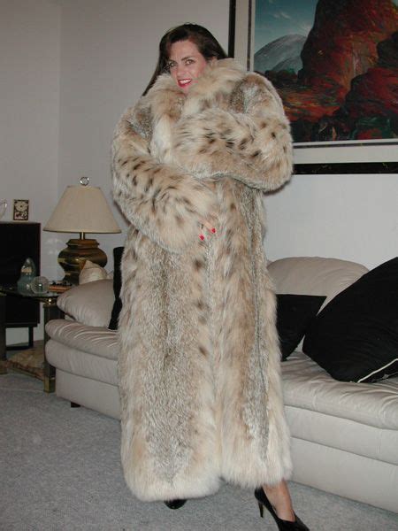 The Beautiful Chelsea In A Full Length Lynx Fur Coat That She Will Soon Be Lynx Fur Fashion