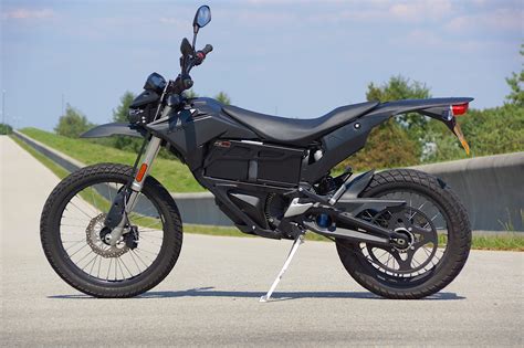 Osta tai myy zero fx. Test Zero FX 5.7: Hoch, schmal, leise und richtig krass ...