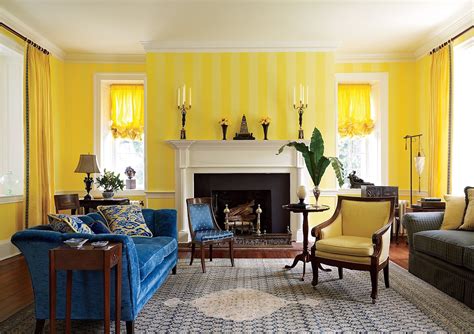 wallpaper warna kuning cerah  ruang tamu inovasi rumah