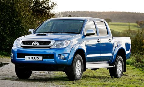 Toyota Hilux 2004 2016 Pick Up Review Auto Express