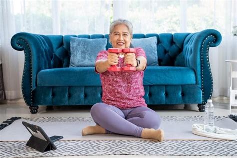 The 7 Best Dumbbell Exercises For Seniors Living Maples