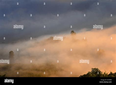 Mist In The Mountains Hi Res Stock Photography And Images Alamy