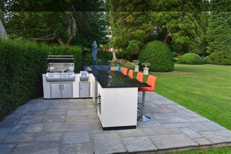 Outdoor Kitchens Built In Bbqs By Fire Magic