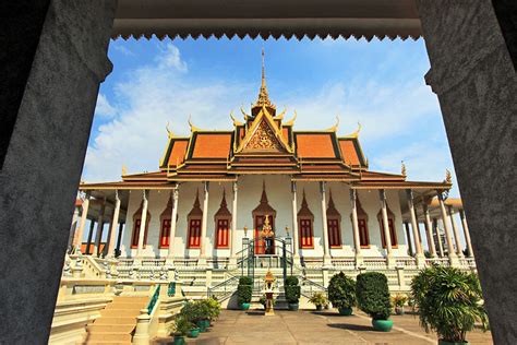 Photo Silver Pagoda At Royal Palace Phnom Penh Cambodia