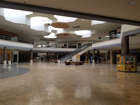 Former Food Court At The Chesterfield Mall In Chesterfield Mo Deadmalls