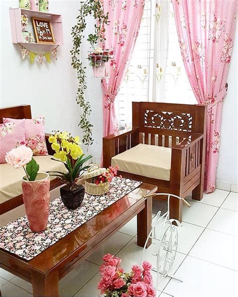 Jun 08, 2021 · gaya sofa satu ini sederhana, tapi klasik, dan merupakan furnitur klasik di setiap rumah yang cocok diletakkan di ruang tamu formal. Desain Ruang Tamu Minimalis Tanpa Sofa | Desainrumahid.com