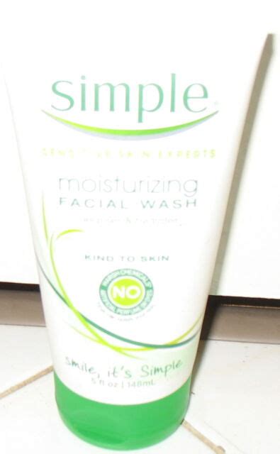 Simple Moisturizing Facial Wash Cleanses And Hydrates 5 Fl Oz New